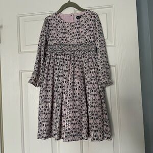 Girls QE Star dress, size 4-5